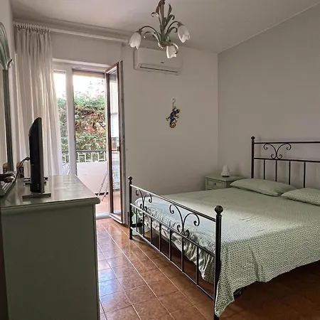 アパート Bilocale Vicino Al Centro-affittasi Alloggio-sanremo *