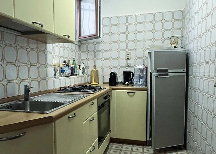 Bilocale Vicino Al Centro-affittasi Alloggio-sanremo Apartament